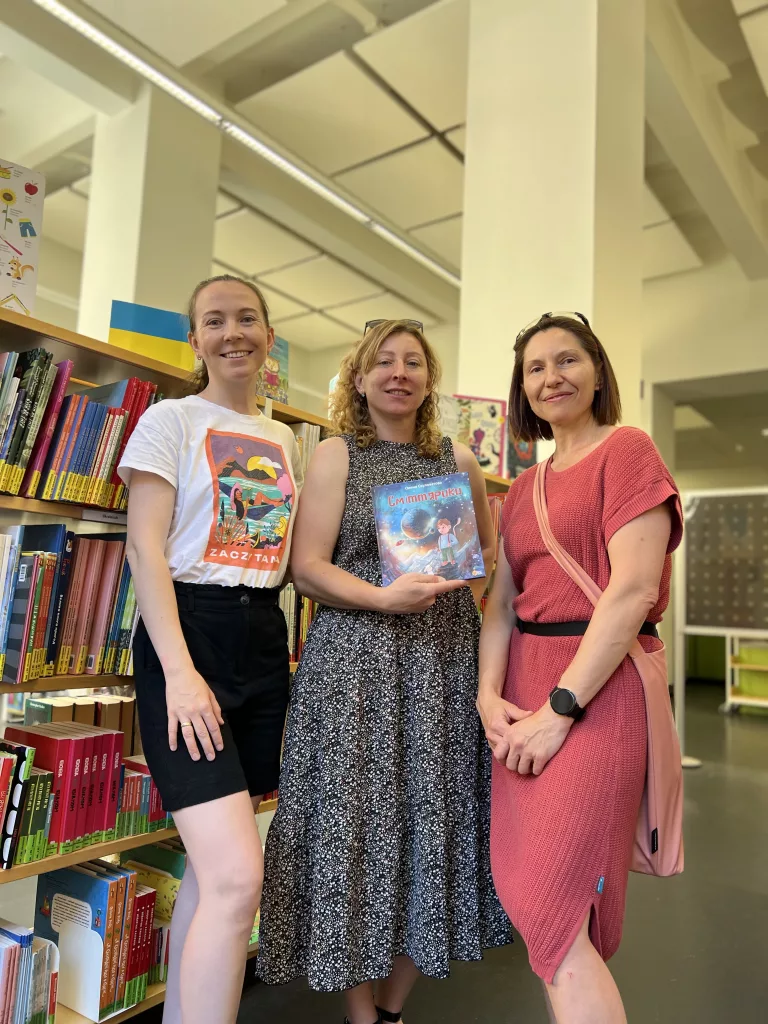 Interview mit der ukrainische Schriftstellerin Olena Skulovatova 2 Olena Skulovatova und Oseredok Leipzig
